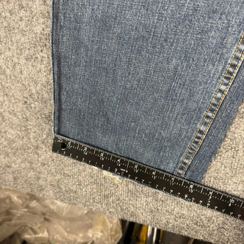 Levi's Jeans Mens Size 38x30 Blue 559 Relaxed Straight Leg Denim Casual Good